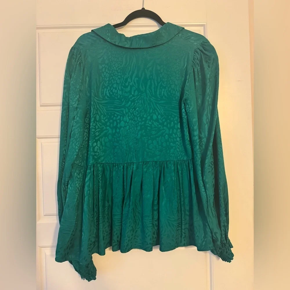 Lilly Pulitzer top - Picture 3 of 4